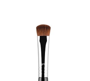 SIGMA BEAUTY E59 Wide Shader - SZEMHÉJFESTŐ ECSET