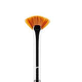 SIGMA BEAUTY E04 Lash Fan Brush - PROFESSZIONÁLIS TISZTÍTÓ ECSET